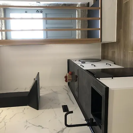 04 Apartment